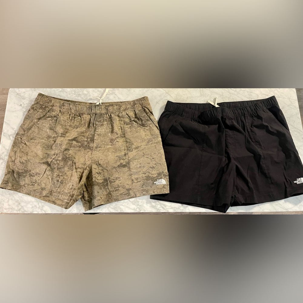 The North Face Men’s M CLASS V PULL ON SHORT lot of 2 shorts. 5” inseam